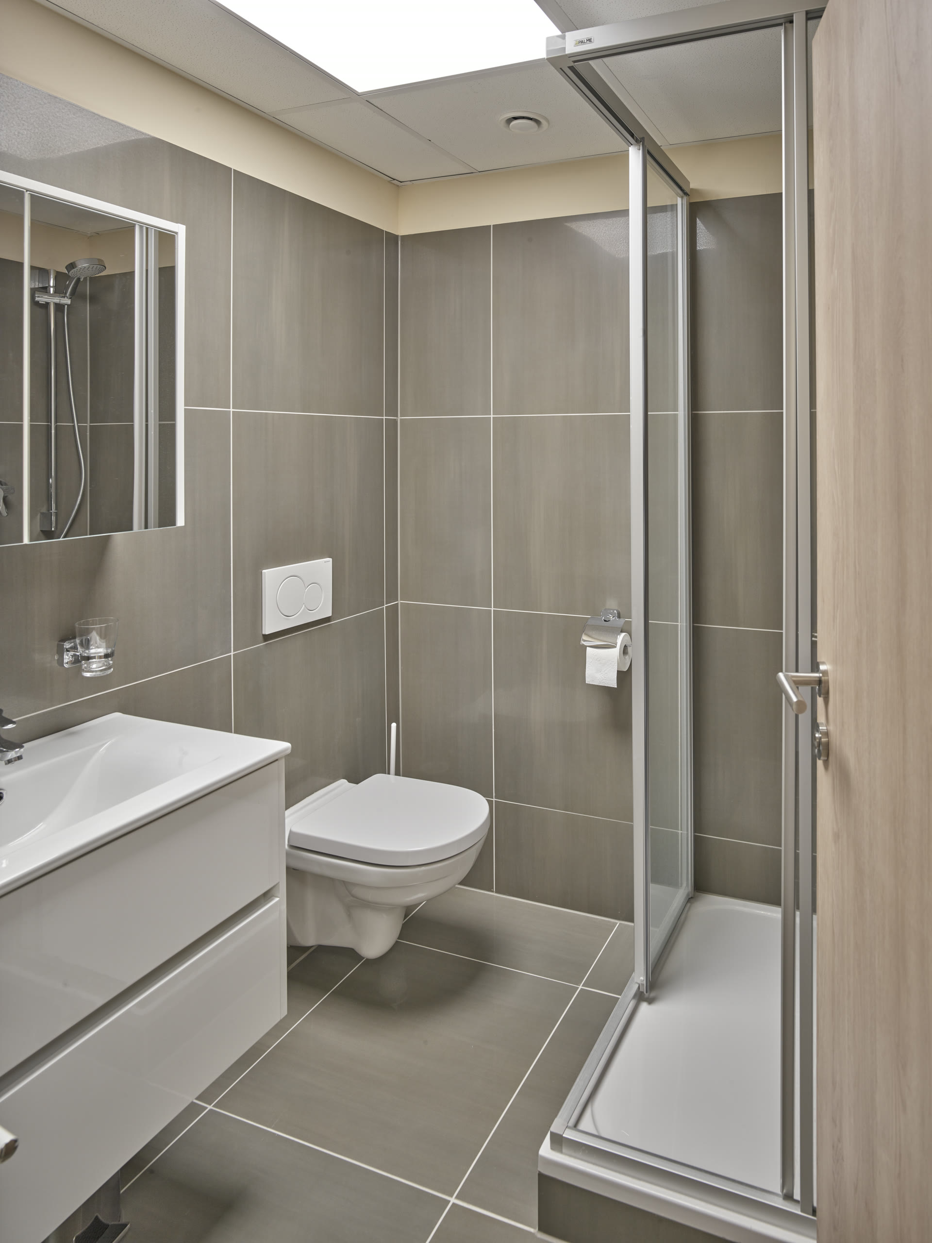 Badezimmer der Mitarbeiterunterkunft